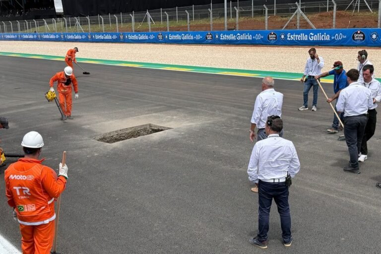 hole-on-the-start-finish-strai-2