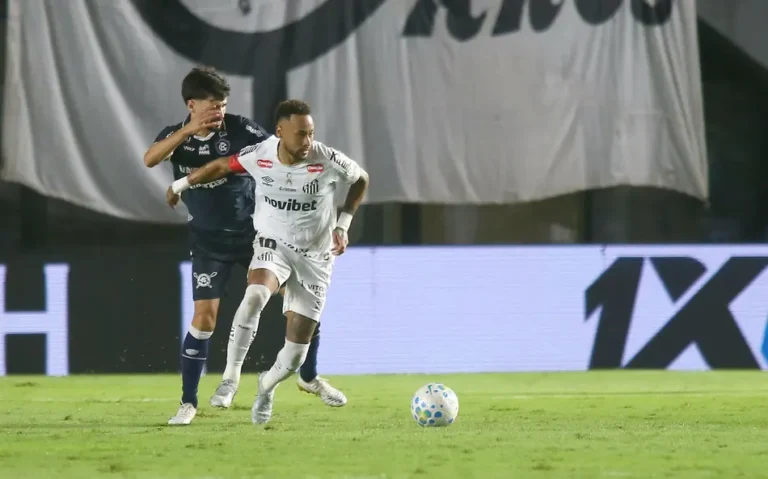 Neymar-em-acao-durante-Santos-x-Remo-pelo-Brasileirao-scaled-aspect-ratio-512-320